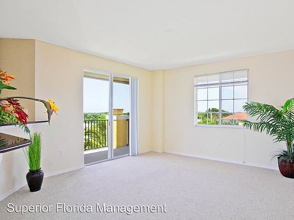 5th image of 255 NE 3rd Ave APT 509