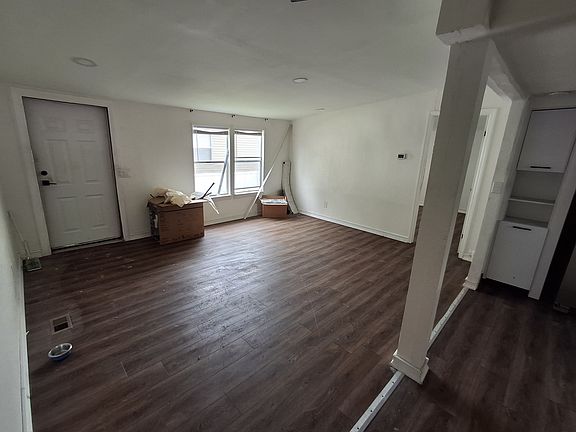 2nd image of 600 SW 38th Ave Unit 33