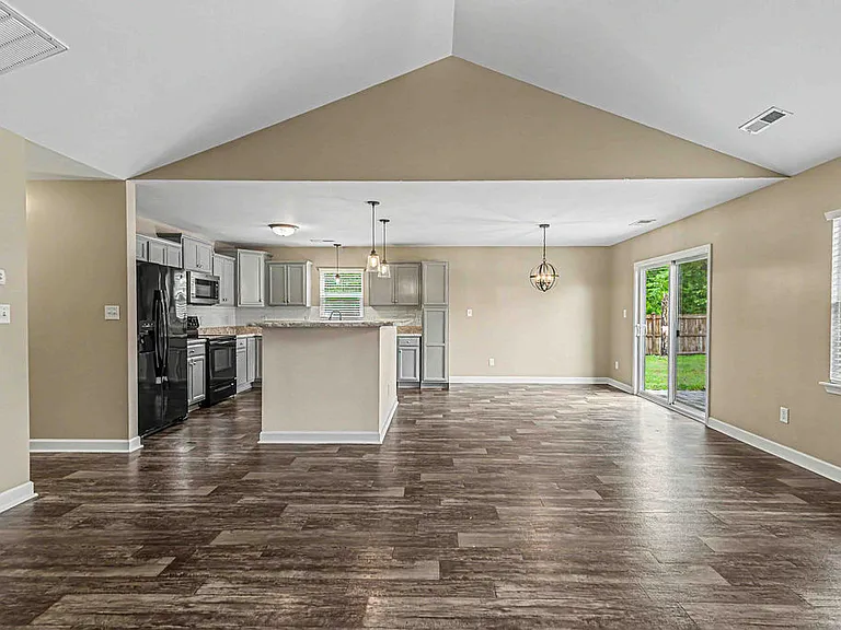 186 Peytons Ridge Dr — Photo 7