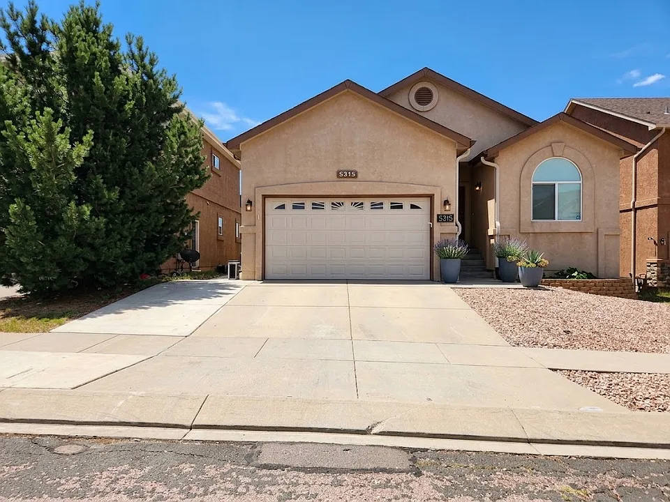 5315 Fossil Butte Dr