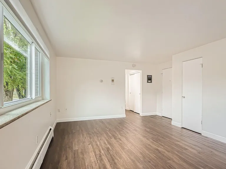 2475 S Vine St #104 — Photo 5