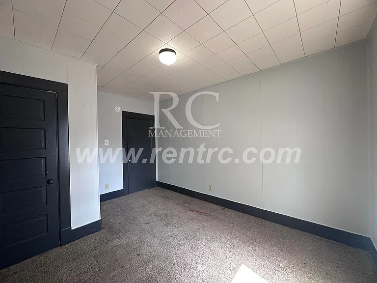 2403-2 E Main St #E — Photo 8