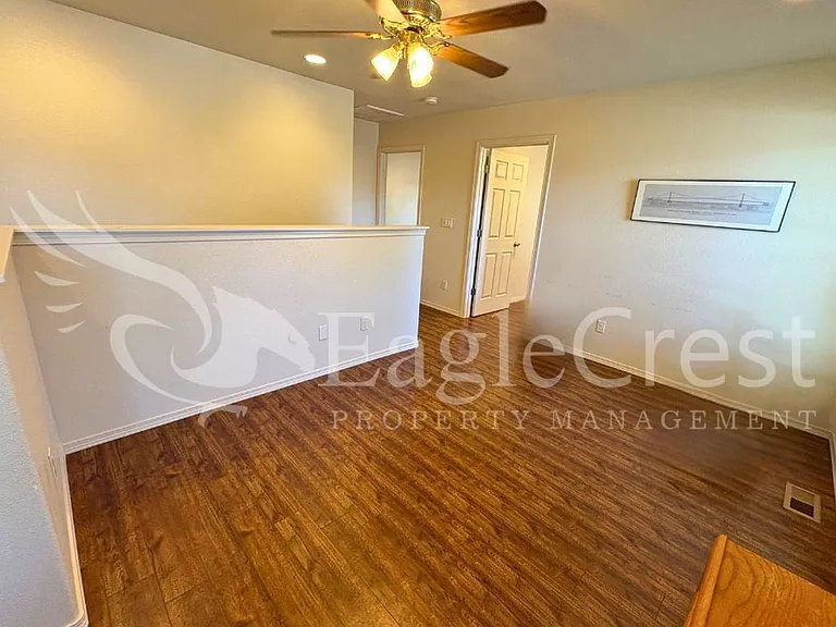 216 N Park St — Photo 26