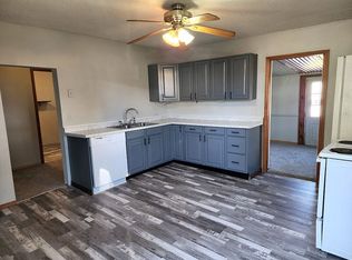 107 W Gentry St, Meadville, MO 64659