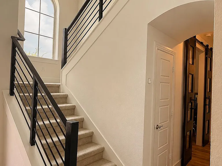 2432 Elm Pl — Photo 10