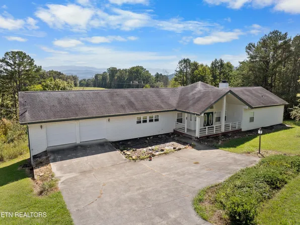 450 Connatser Ln, Sevierville, TN 37876