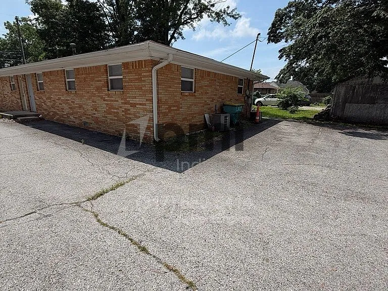 232 S Green St #A — Photo 23
