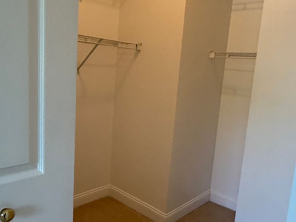 Walk-in Bedroom Closet