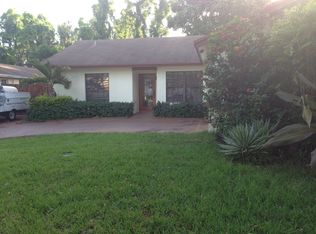 15946 SW 112th Pl, Miami, FL 33157