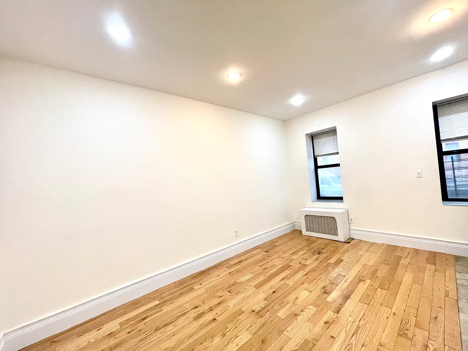 Studio, $1,780 — Photo 3