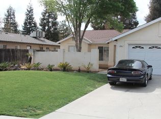 454 Armstrong Ave, Clovis, CA 93611