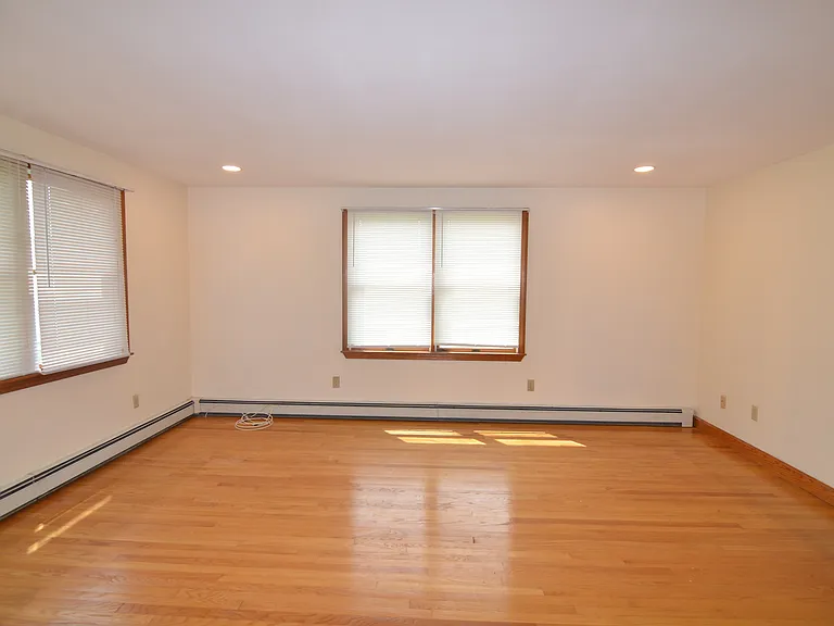 146 Huckins Ave #1 — Photo 6