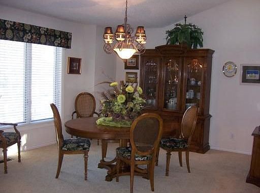5th image of 32 Dunkeld Dr