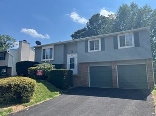 1819 Rocky Glen Dr, Frederick, MD