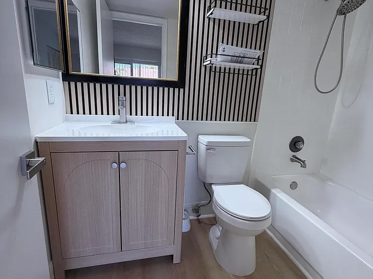 100 SW 132nd Way #303K — Photo 2