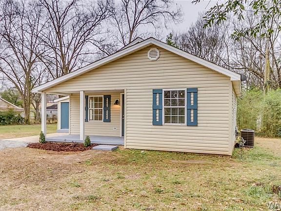 2nd image of 3211 Shannon Dr