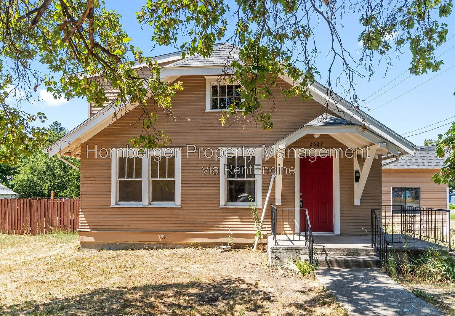 3 bed, 1.0 bath, 1400 sqft, $1,695 — Photo 1