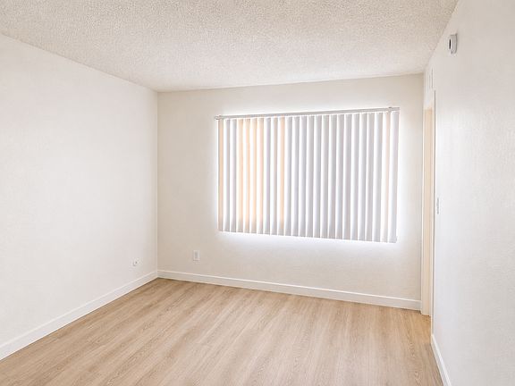 5th image of 704 S Webster Ave APT 3