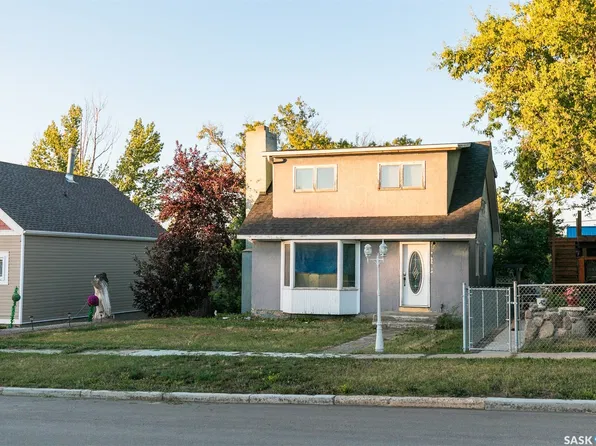 306 Saskatchewan Avenue, Kerrobert, SK S0L 1R0