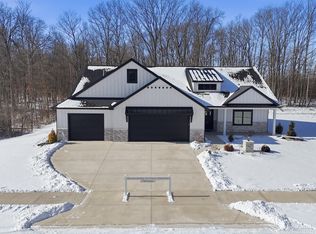 13335 Passerine Blvd, Fort Wayne, IN