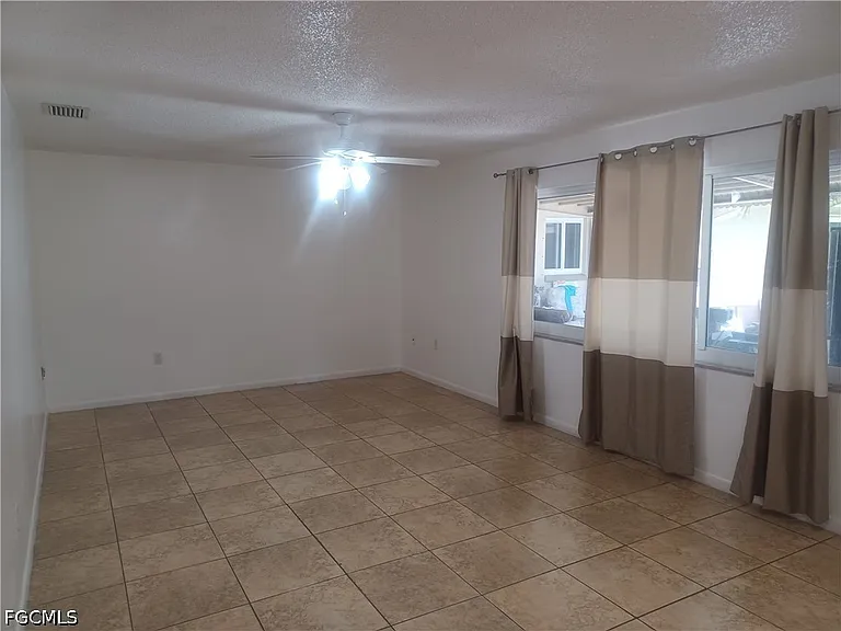 4808 Lucaya Dr #3 — Photo 6