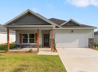 25 Jeter Dr, Midland City, AL 36350