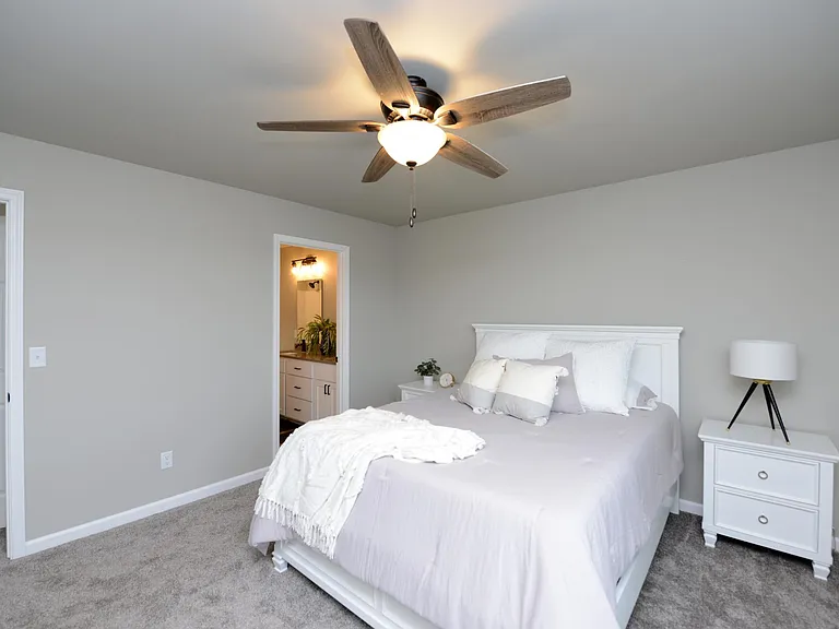 742 United Dr #1 — Photo 4