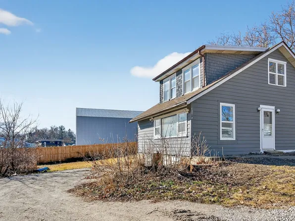 42319 N Woodbine Ave, Antioch, IL 60002