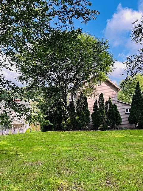 2 bed, 1200 sqft, $1,250 — Photo 2
