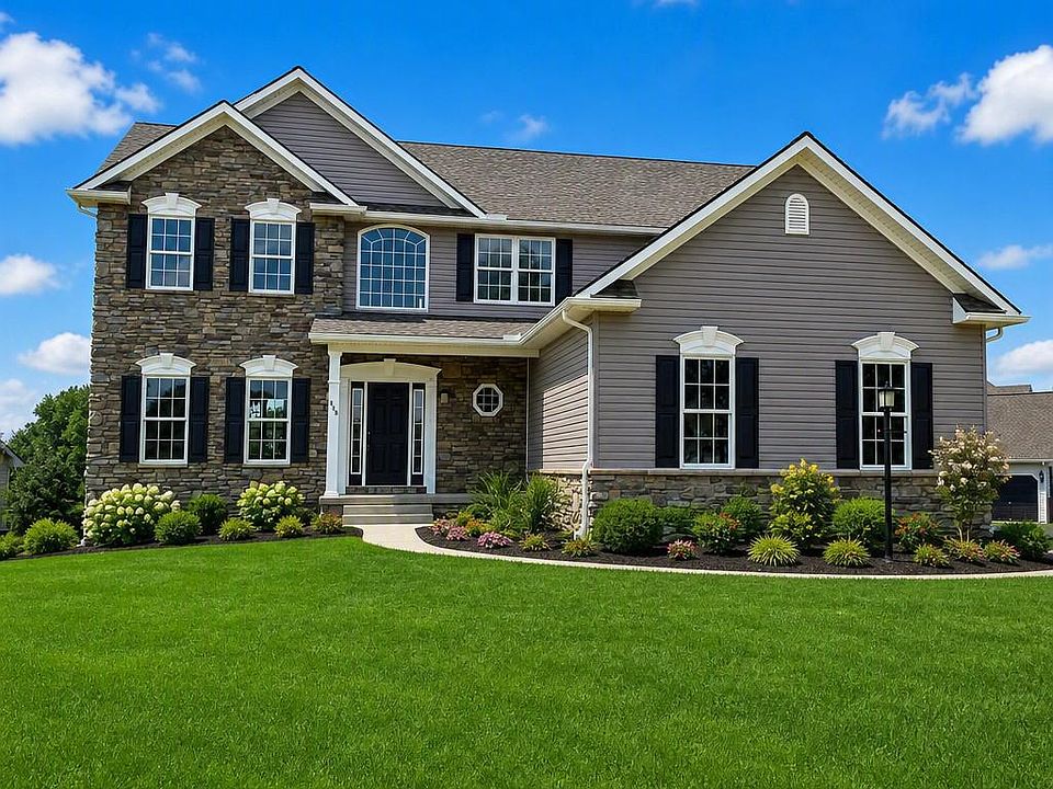 1st image of 14 Starlight Ln