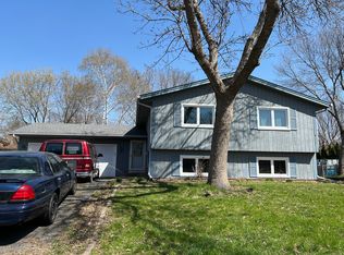5670 Maves Trl SE, Prior Lake, MN 55372