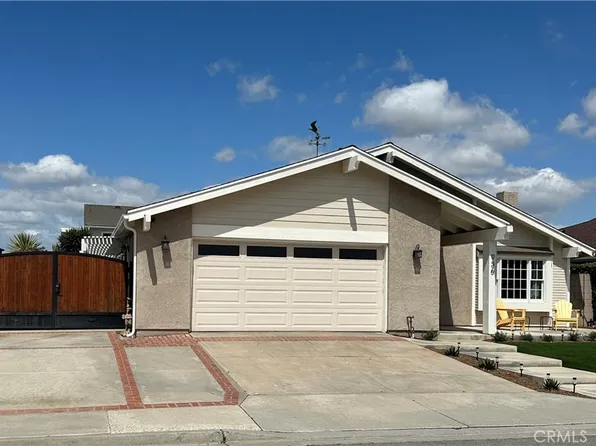 936 Jasmine Cir, Costa Mesa, CA 92626