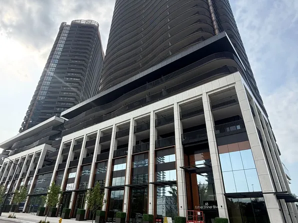 68 Esther Shiner Blvd, Toronto, ON