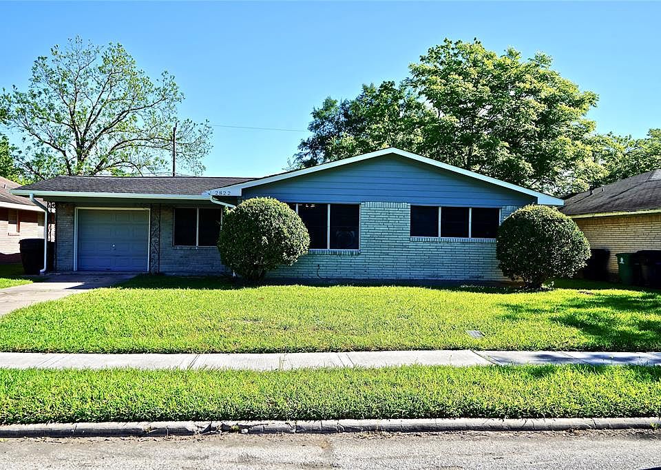 1st image of 2822 Almeda Plaza Dr