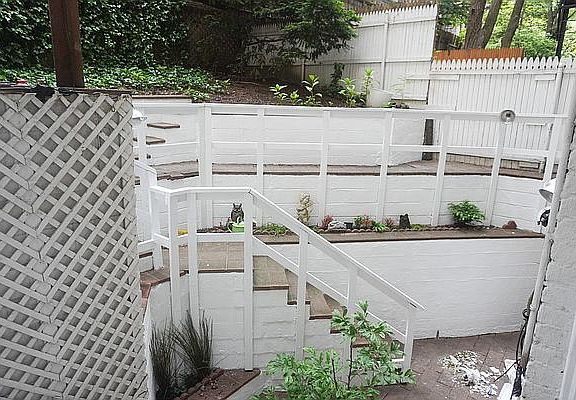 3rd image of 538 E 89th St APT 1S