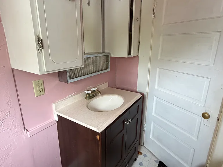 226 W Main St #3 — Photo 11