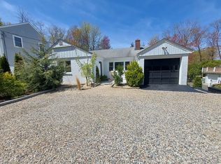 92 Indian Field Rd, Greenwich, CT 06830