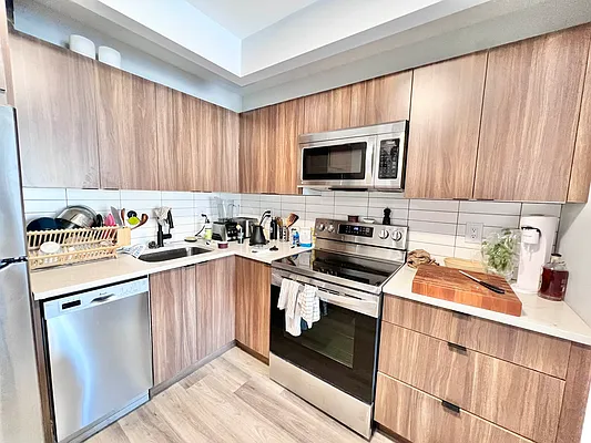 Rented by ERNY LLC | media 22