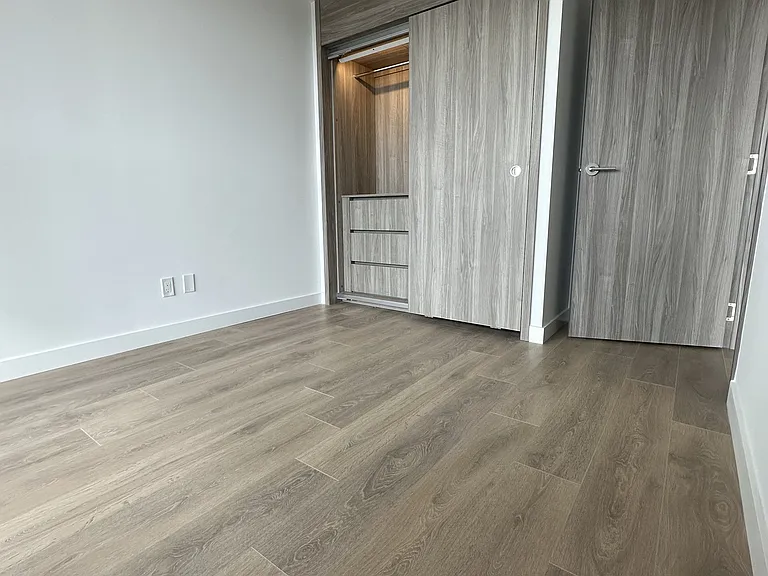 18 Esther Shiner Blvd #908 — Photo 9