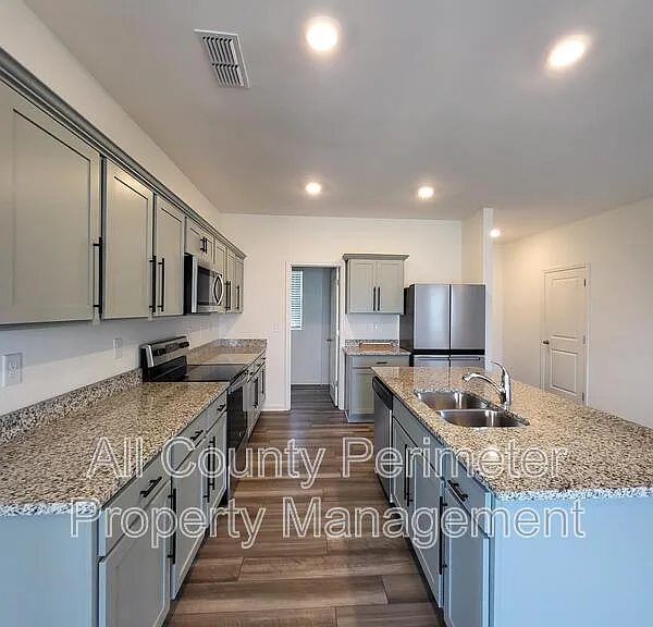 212 Cottontail Ln — Photo 4