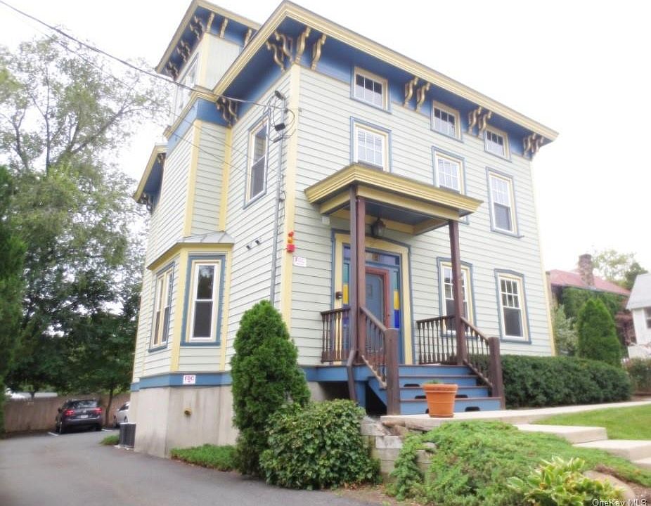 1st image of 23 Depew Ave #201