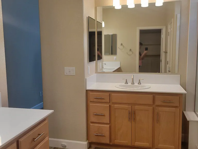401 Waterwood Dr — Photo 19