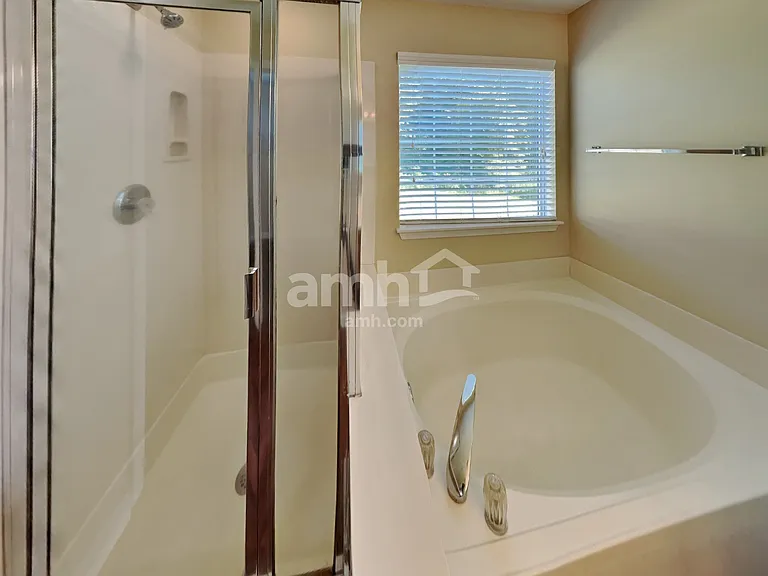 7117 Daerwood Pl — Photo 12