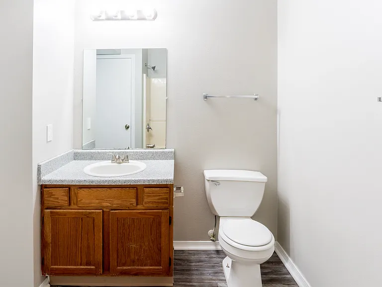 Lynn Park Apartments Welcome to historic Excelsior Springs! — Photo 26