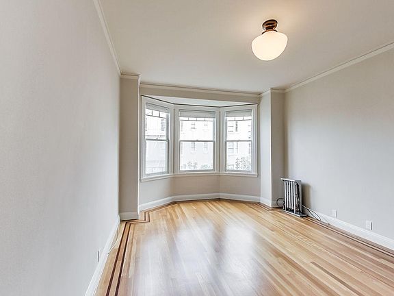 3rd image of 3101 Scott St APT 202