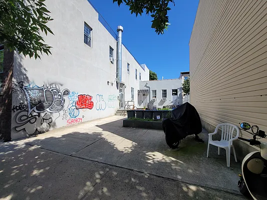 Rented by Garden Management | media 23