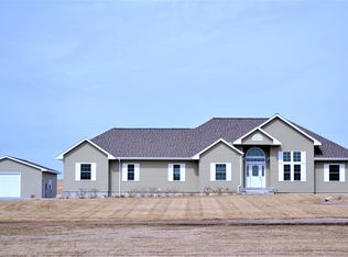 1545 W 102nd St, Kearney, NE 68847