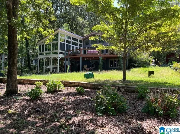 1251 W Sunset Dr, Talladega, AL 35160