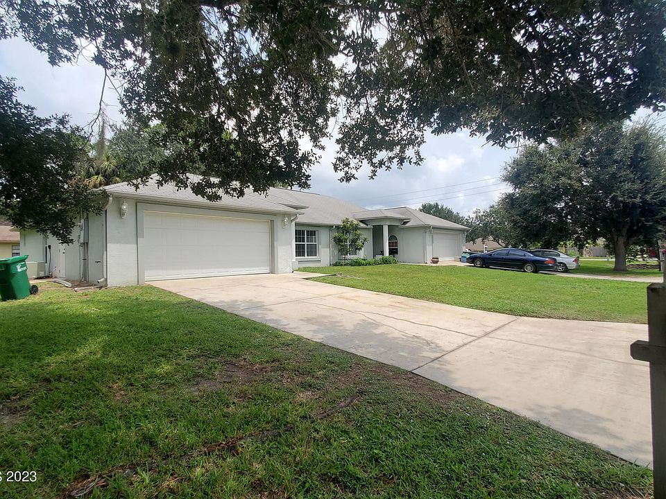 1st image of 610-612 Oakwood Pl