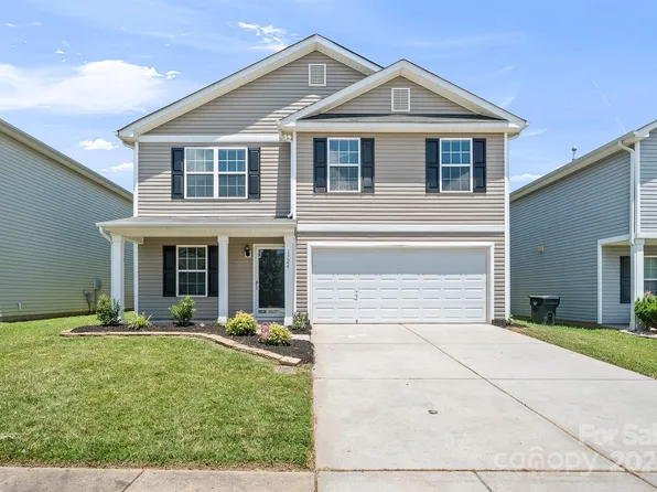 1724 Eastway Dr, Dallas, NC 28034